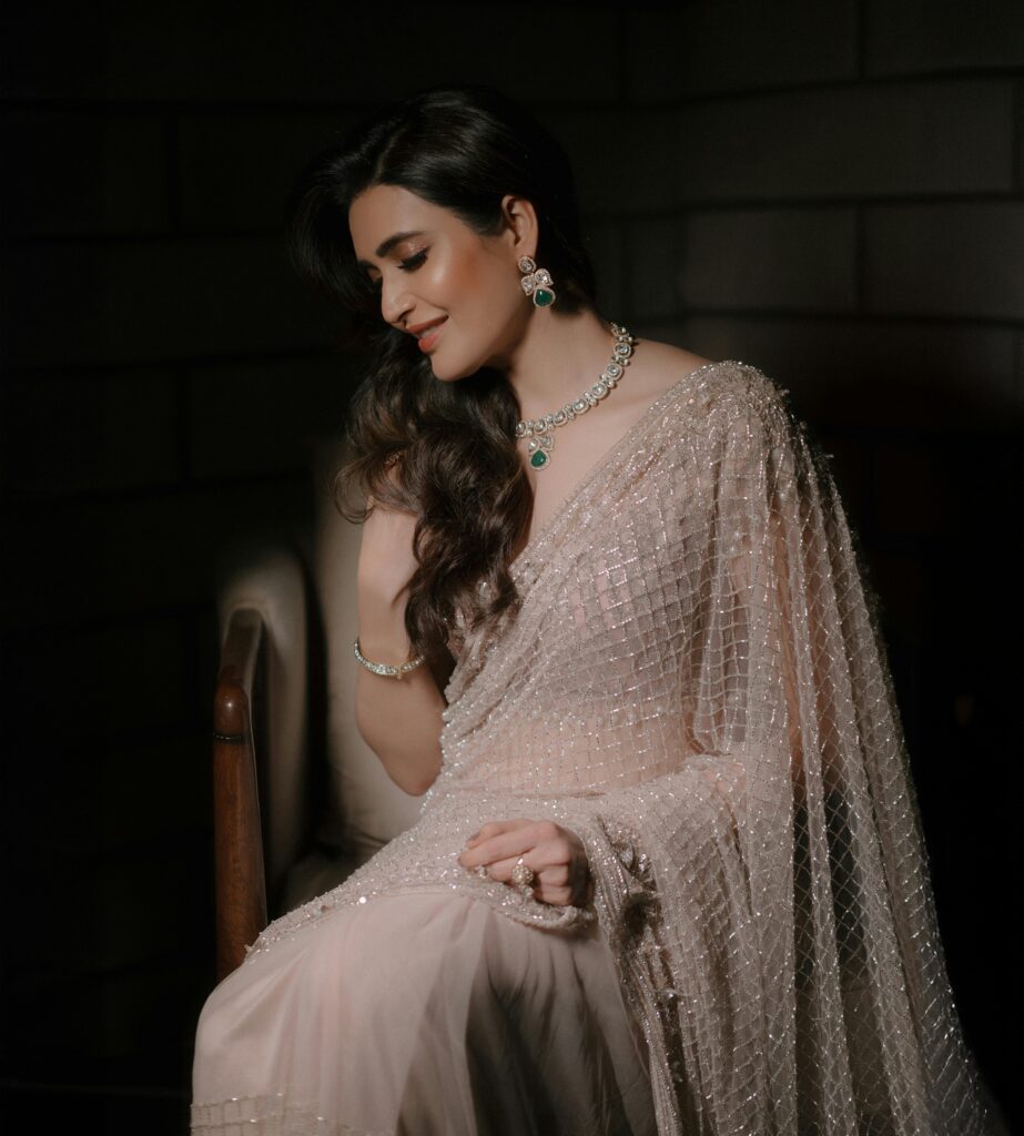 Blush silk with metallic threadwork worn by an Eastern lady. Advantages and disadvantages of wearing a silk wedding gown.